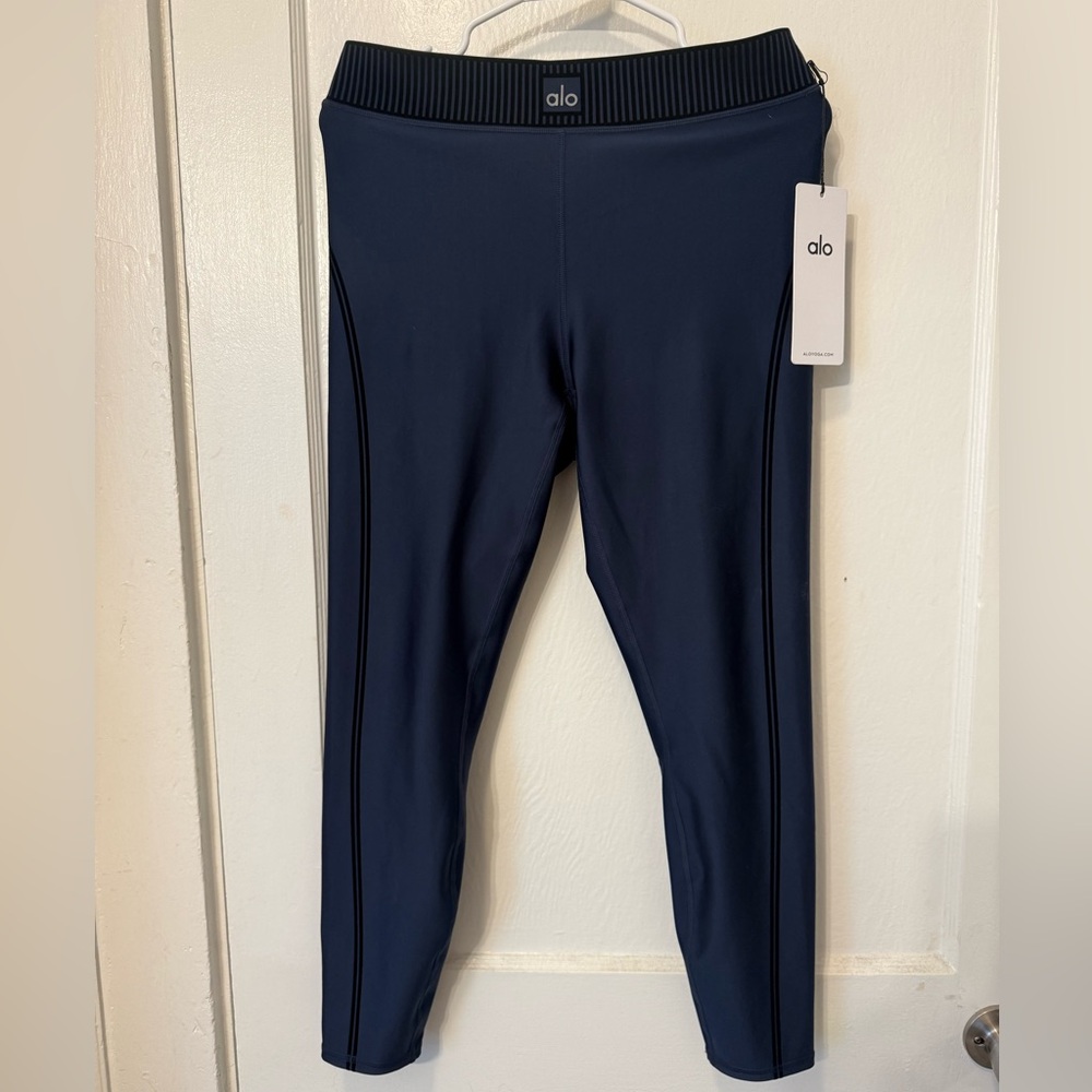 ALO Air Lift High Waist Line Up 7/8 legging LG ($138 retail)